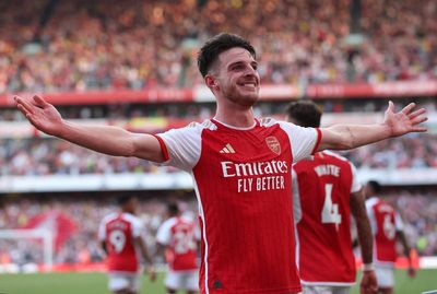 Arsenal finish with a flourish to win thriller against Manchester United