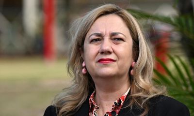 Queensland cabinet rallies behind premier Annastacia Palaszczuk amid leadership rumblings