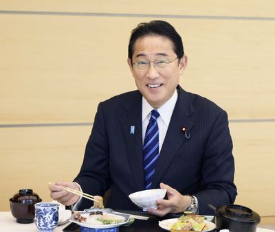 Japan announces emergency relief measures for seafood exporters hit by China's ban