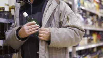 Police told to target shoplifters