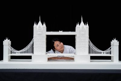 Tower Bridge sculpture made entirely from 25kg of sugar