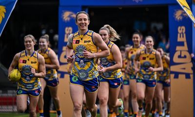 AFLW returns with hint of a more settled competition as rule changes make impact