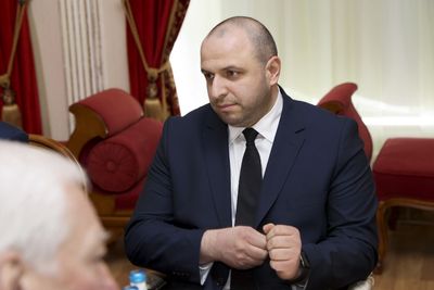 Amid graft scandal, Ukraine to appoint Muslim defence chief Rustem Umerov