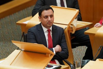 Anas Sarwar accuses Humza Yousaf of falling into 'Green extremism', echoing Tory jibe