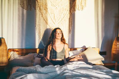 When is the best time to meditate? Experts weigh in on the health benefits and give tips