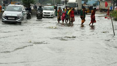 Hyderabad drowns in woes on rainy Tuesday