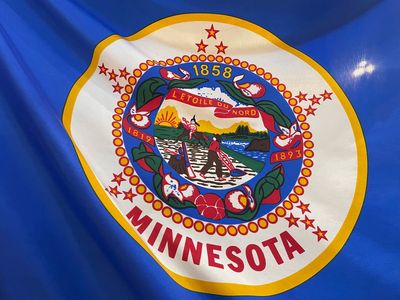 Minnesota seeks unifying symbol to replace state flag considered offensive to Native Americans