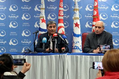 Tunisian police arrest two top officials in Ennahda opposition party