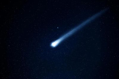 'Once-in-a-lifetime' comet to be visible in UK skies next week - see when