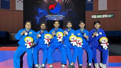 Indian men’s team loses in the semifinals, wins bronze