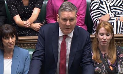 Keir Starmer likens government to ‘cowboy builders’ over concrete crisis