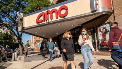 AMC Entertainment plunges on 40M-share sale plan following APE unit settlement