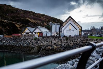Isle of Harris whisky to launch with online inaugural dram tasting