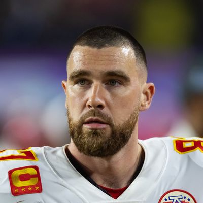 Chiefs TE Travis Kelce officially questionable to play vs. Lions