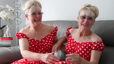 Identical Twins Wear Matching Clothes Every Day For 23 Years