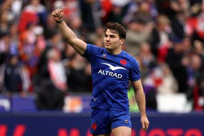Antoine Dupont has the answer to France pressure as face of Rugby World Cup