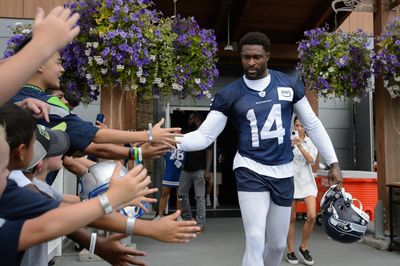 DK Metcalf featured in new NFL commercial for 2023 season