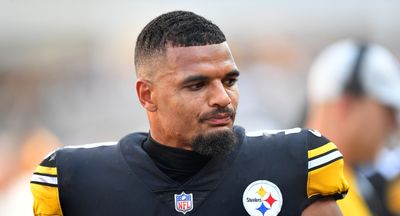 Minkah Fitzpatrick roped off the Steelers logo on locker room floor after too many people stepped on it