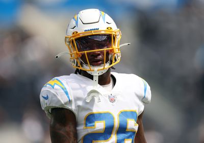Brandon Staley gives more details on the Chargers’ cornerback plans