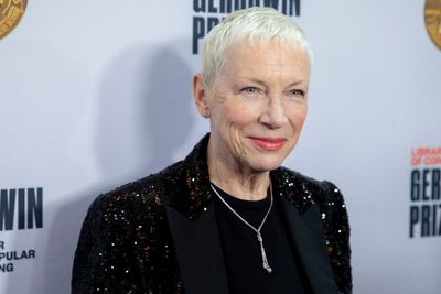 Annie Lennox plans to fundraise and entertain at Rotary event in Italy. She does not plan to retire