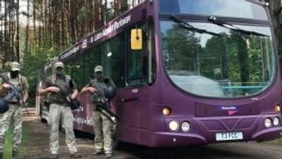 Luton Airport bendy buses join Ukraine war effort