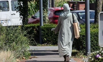 French court upholds ban on girls wearing abayas in schools