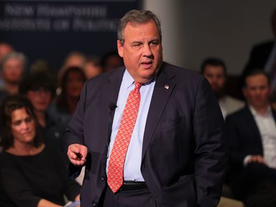 Bucking his party, Chris Christie makes his case for 2024