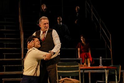 Death of a Salesman review – Anthony LaPaglia leads an electric, devastating tragedy