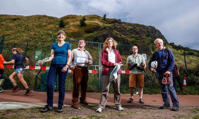 Scottish walkers up in arms over Edinburgh footpath shut for five years