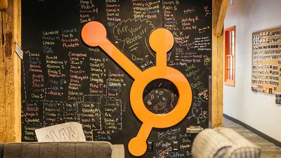 Cloud Software Leader HubSpot Back In Favor, Unveils New AI Capabilities