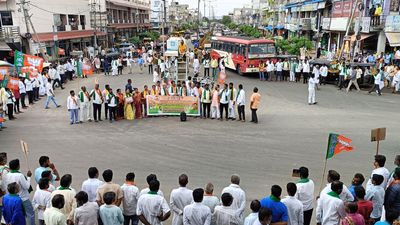 BJP stages protest over farm issues, including lack of power supply to pumpsets