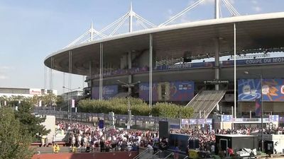 Watch live: France and New Zealand fans arrive for Rugby World Cup opening match