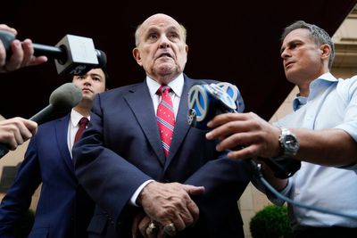 Trump hosts $100,000-per-person fundraiser to help Giuliani pay legal bills