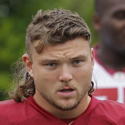 Steelers LB Cole Holcomb gets himself cutsom mullet cleats