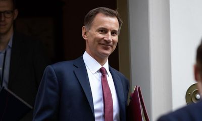 Jeremy Hunt warned against real-terms benefits cut in autumn statement