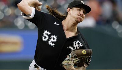 Mike Clevinger outlasts Olson’s no-hit bid, Moncada homers again in White Sox win