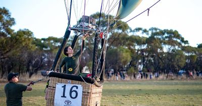 Hunter balloon pilot Nicola Scaife adds third world title to her trophy cabinet