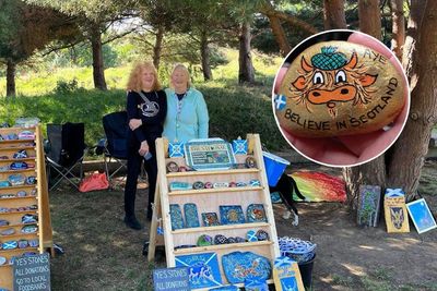 Yes Stones donate over £600 to food banks from Edinburgh Yes rally effort