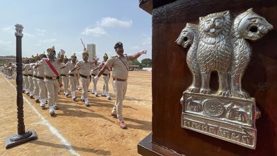 Bengaluru City Police adopts Kannada commands for march past events