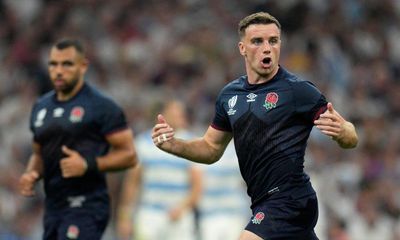 George Ford drives 14-man England to heroic World Cup win over Argentina