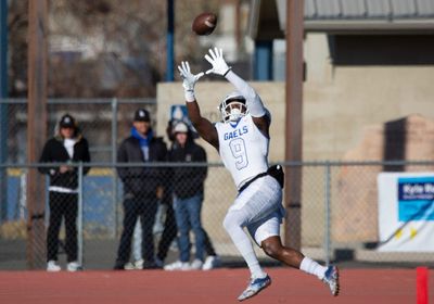 Watch: Fan has a great reaction to Miami commit Elija Lofton’s touchdown run