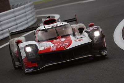 Fuji WEC: Toyota sees off Porsche challenge for victory