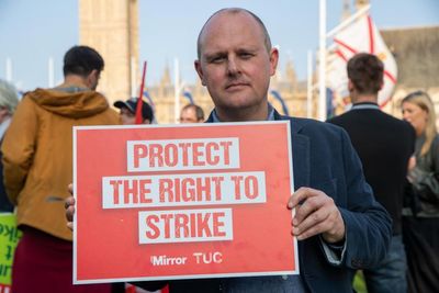 TUC to report UK Government to UN workers' rights watchdog over anti-strike law