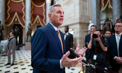 Kevin McCarthy faces battle with hard-right Republicans as shutdown looms