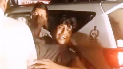 Haryana: Police personal thrash youth brutally in Jind, enquiry initiated