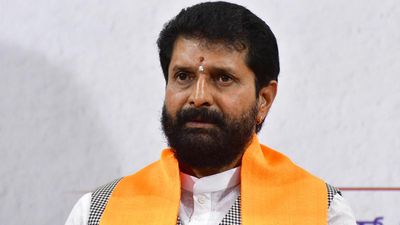 C.T. Ravi says Cong leader Hariprasad’s comments hint at an earthquake in Cong
