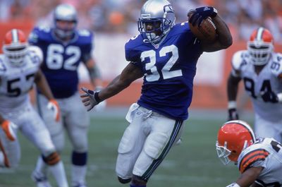 Former Seahawks RB Ricky Watters to raise 12th Man flag