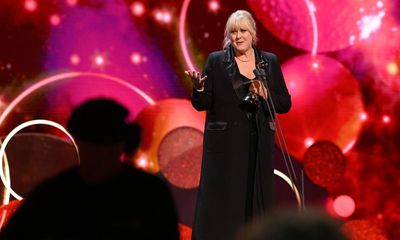 Sarah Lancashire describes menopause hot flushes she felt during TV awards