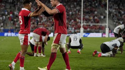 Wales survive Fiji's double onslaught in World Cup opener