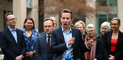 Government provides another $1 billion to finally win Greens' support for long-delayed housing bill